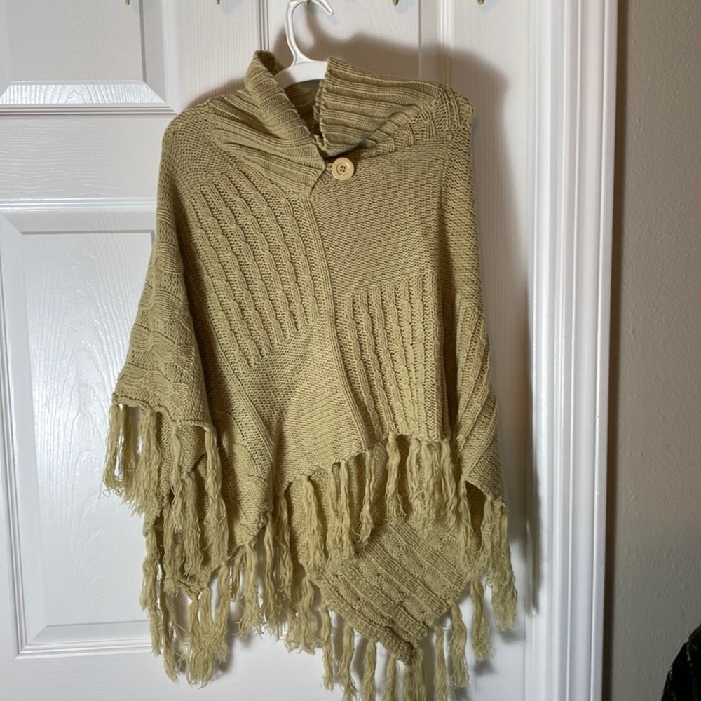 Women’s Yoki Knit Bohemian Cowl Neck Poncho Pullover Sweater size Medium